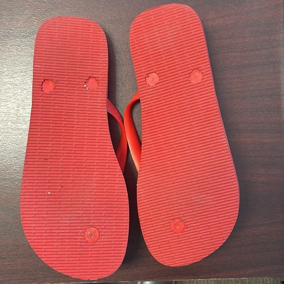 Havaianans red floral flip flops size 8 - Picture 4 of 4